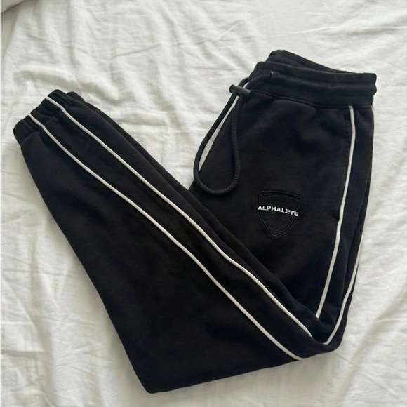 Alphalete Pants - Alphalete Black Sweatpants